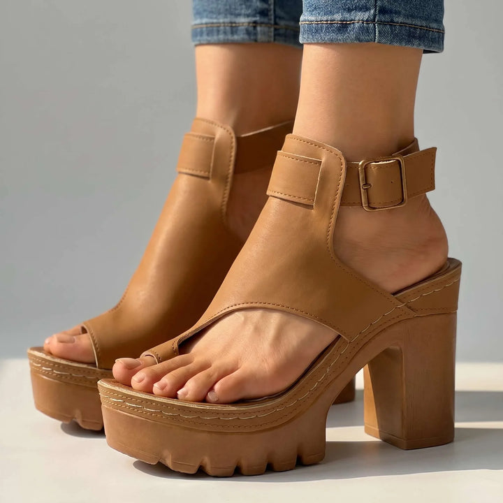 Yasmin Sandals