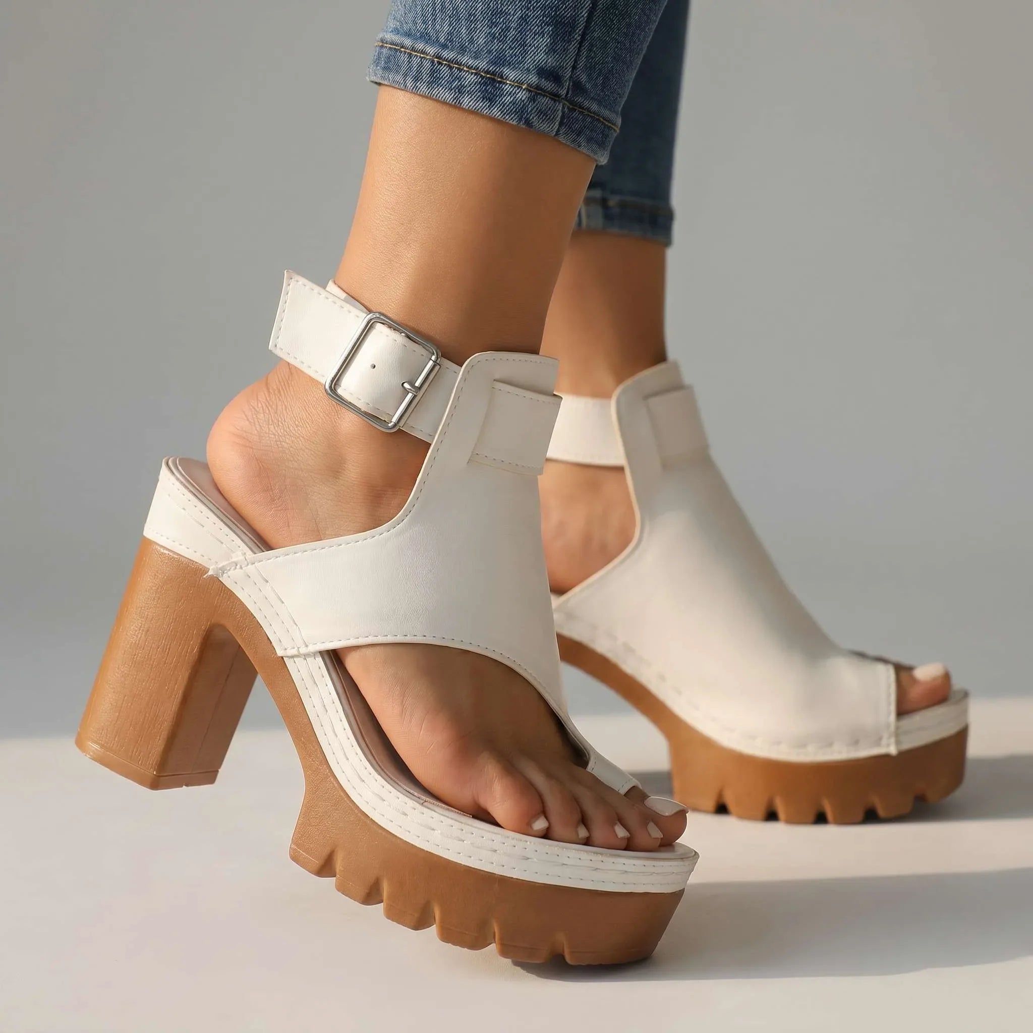 Yasmin Sandals